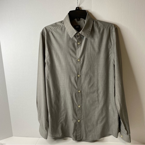 Men’s H&M Easy Iron Long Sleeve Gray Button Down Shirt Size M - Picture 1 of 6